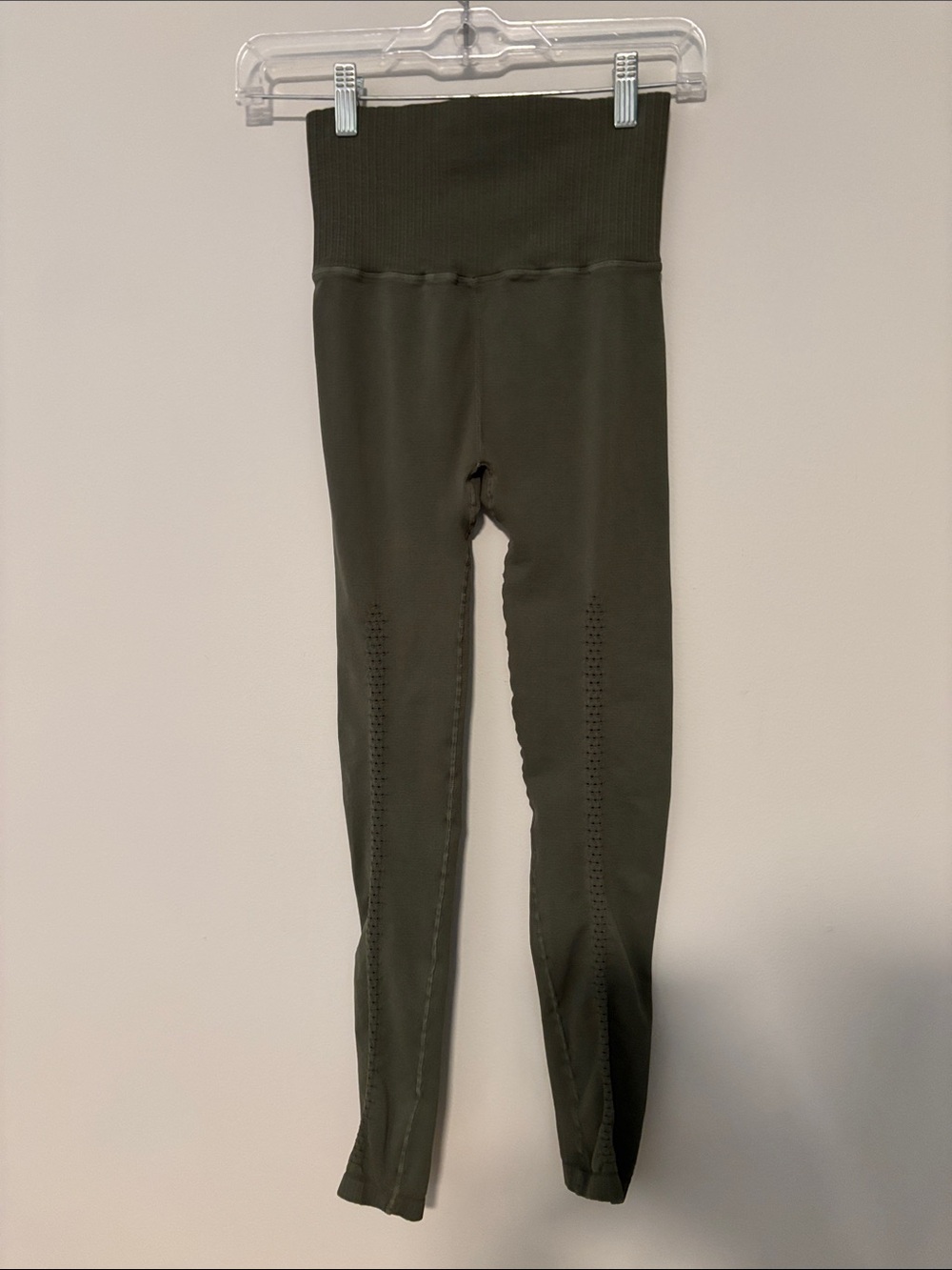 Free People good karma legging size small - Picture 4 of 5
